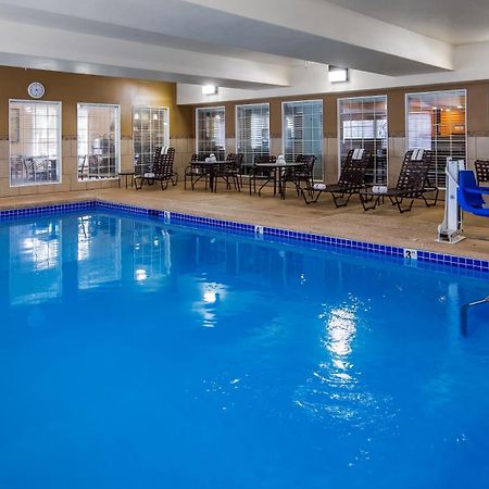 Best Western Plus Pioneer Park Inn Fairbanks Exterior foto
