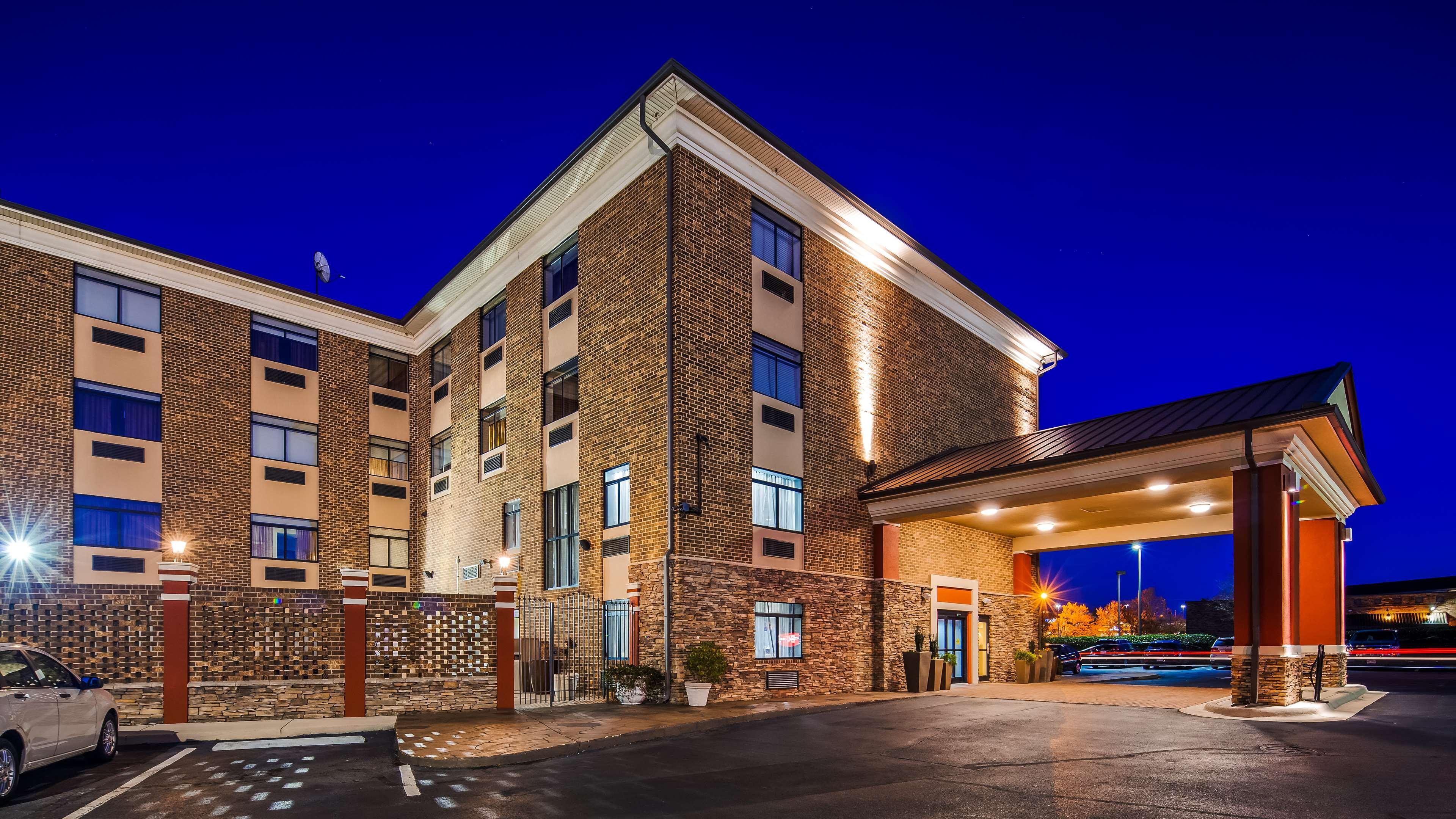 Best Western Plus Pioneer Park Inn Fairbanks Exterior foto