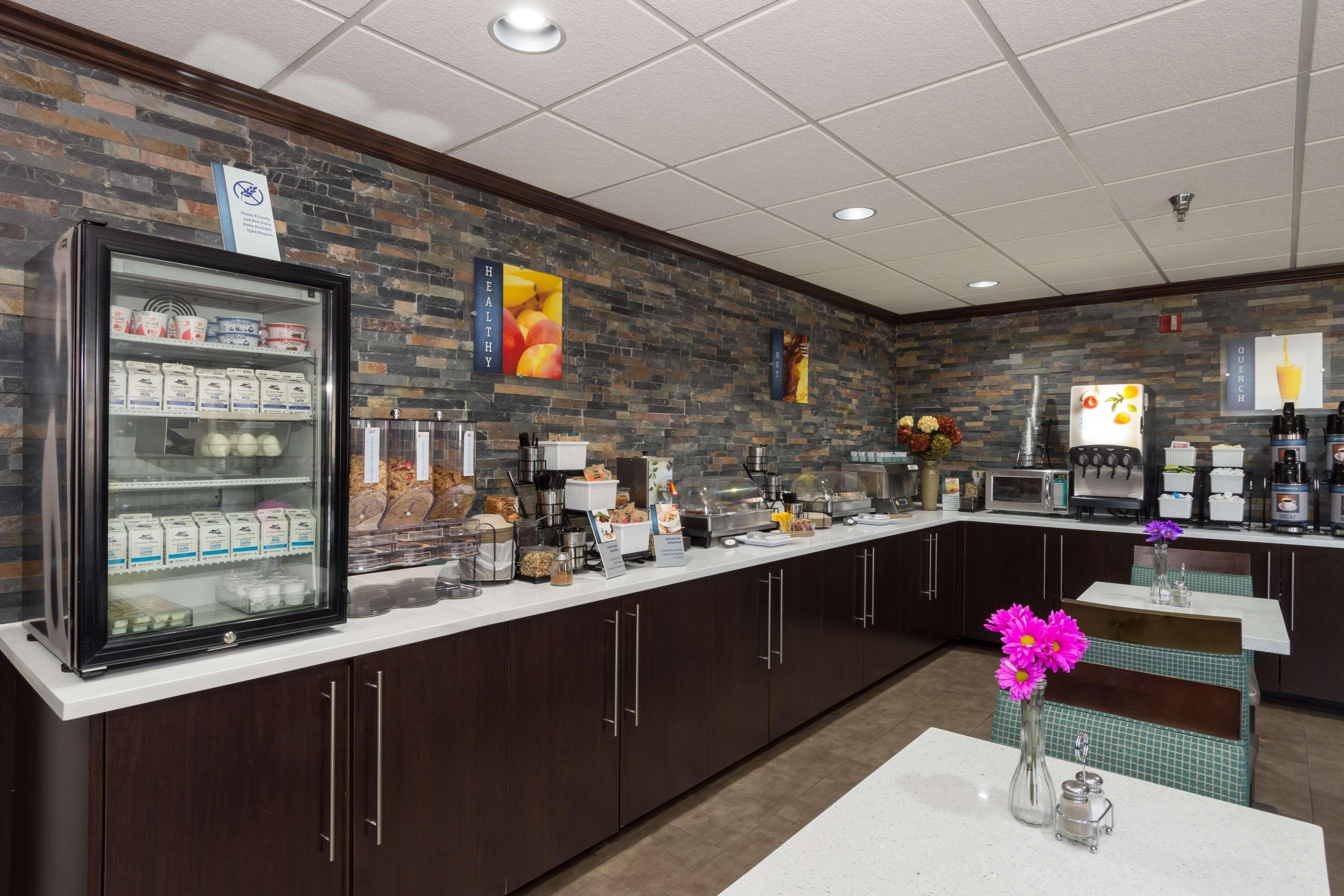 Best Western Plus Pioneer Park Inn Fairbanks Exterior foto
